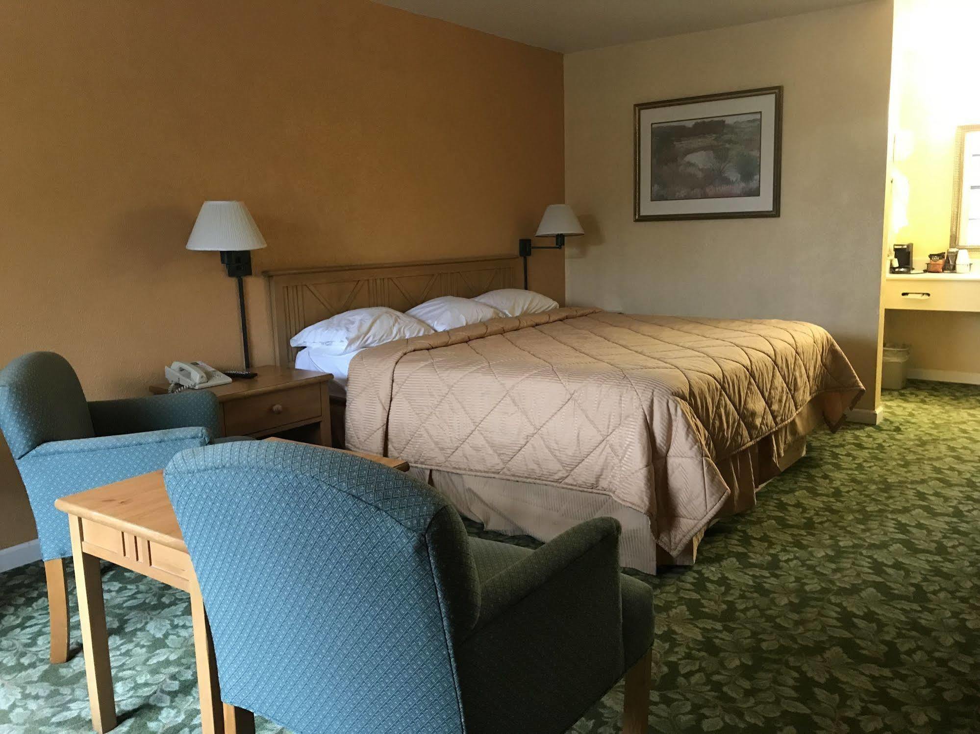 Seven Hills Suites I-10 Таллахасси Экстерьер фото